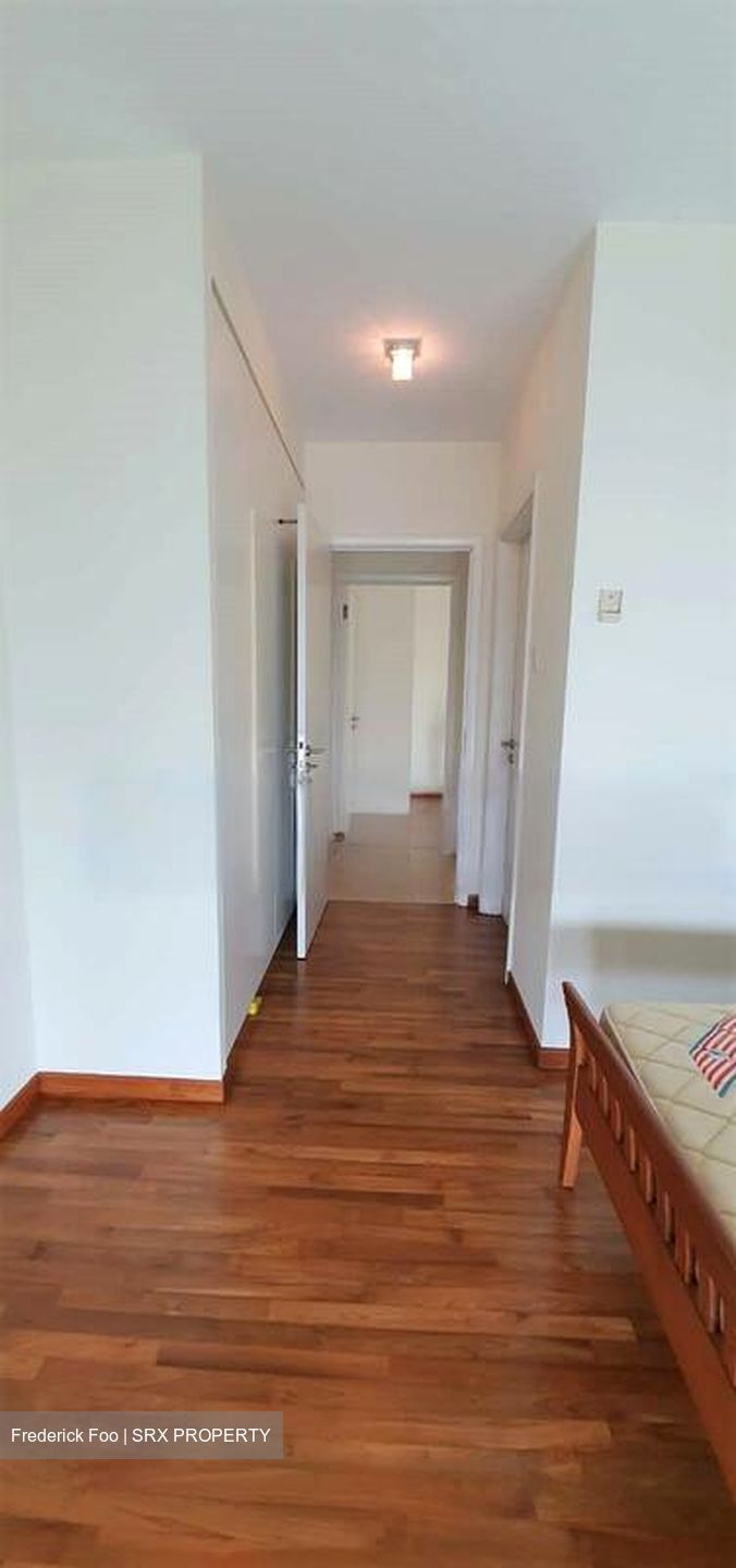 The Esparis (D18), Condominium #439437481